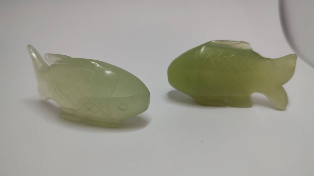 翡翠 魚と松の彫刻 円形装飾品 ヴィンテージ彫刻翡翠魚セット：風水オーナメント - Etsy 日本