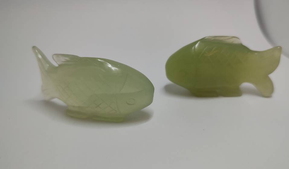 翡翠系 ?置物 魚 ヴィンテージ彫刻翡翠魚セット：風水オーナメント - Etsy 日本