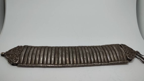 Vintage Indian Solid Silver Bracelet: Massive Cuf… - image 5