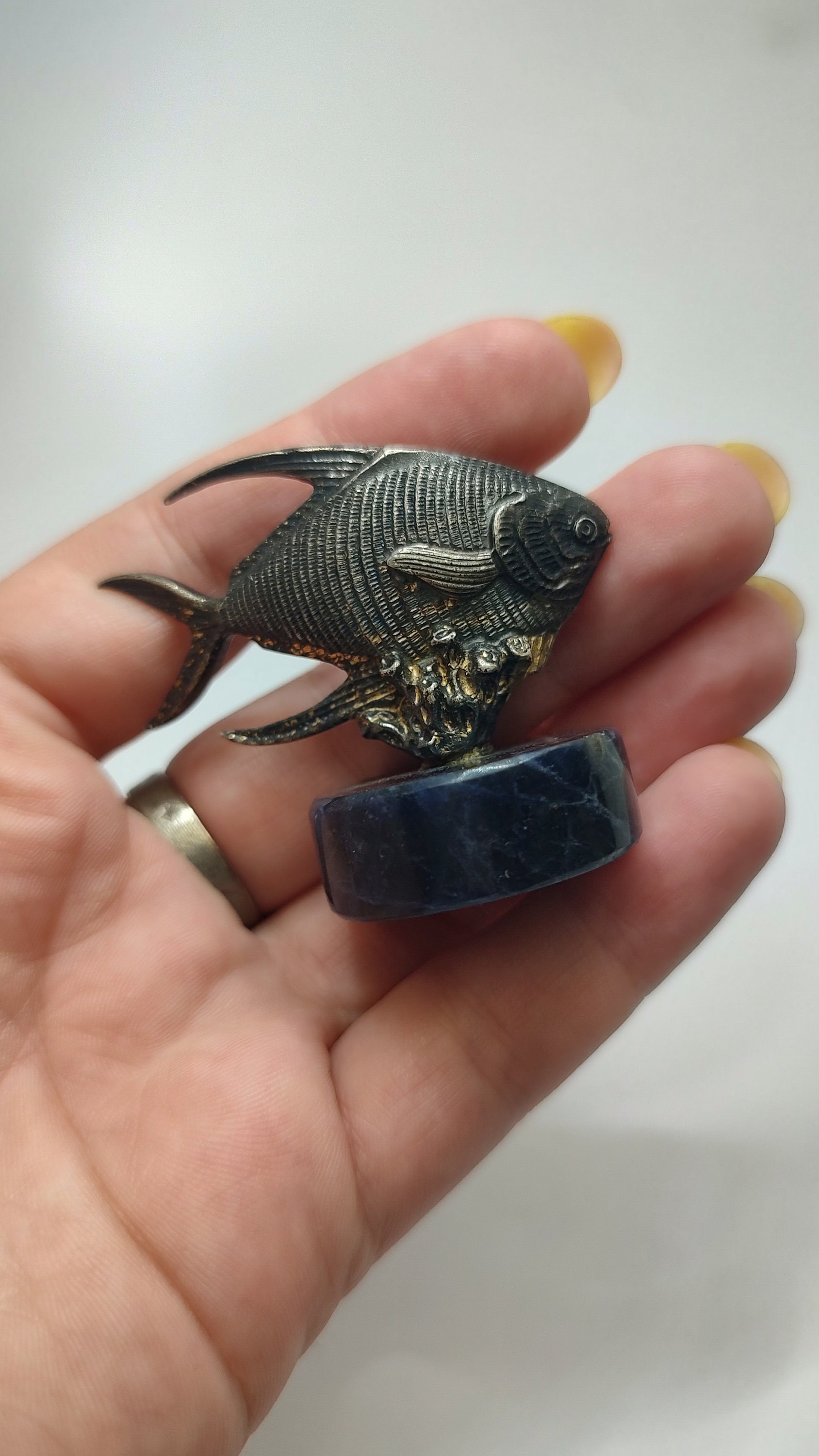 希少なアンティークの刻印入り800銀魚、収集価値のあるスターリング 
