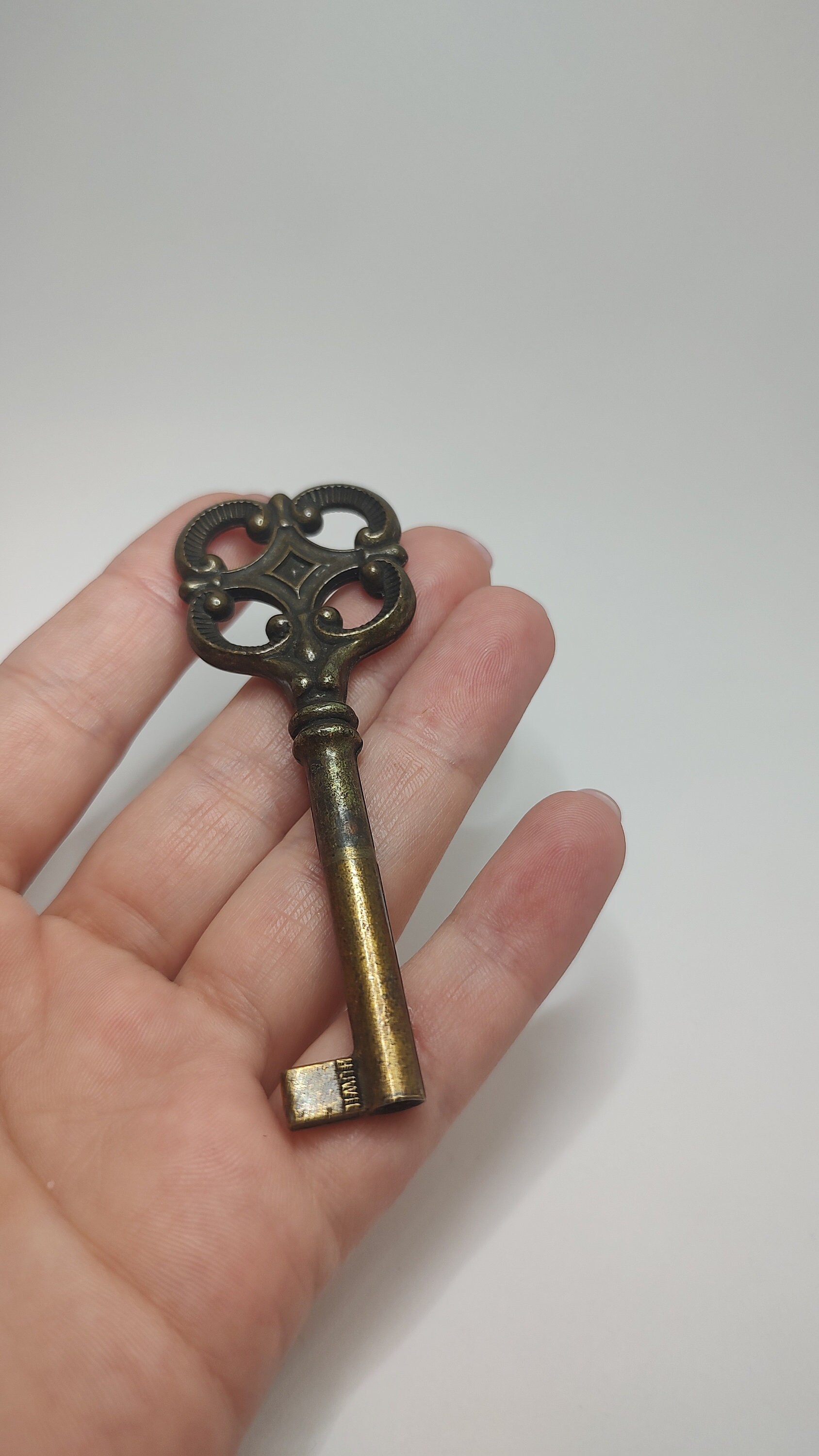 Huwil製 アンティークキー　スイス製　1920年代　お守りペンダント Huwil製 アンティークキー スイス製 1920年代 お守りペンダント