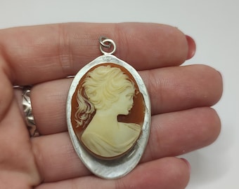 Vintage Carved Shell Cameo Sterling Silver Pendant