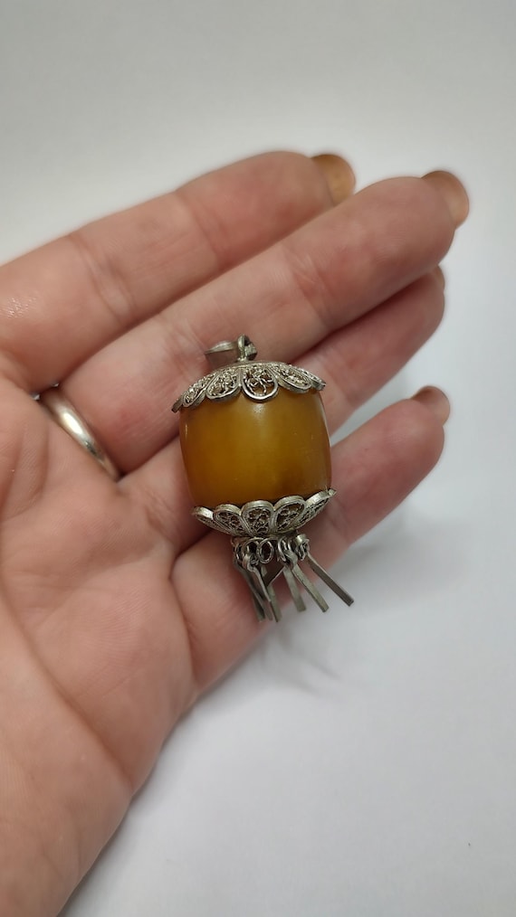 Vintage Sterling Silver Filigree Amber Pendant - Etsy display picture 2
