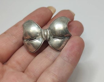 Vintage 800 Silver Bow Pendant - Antique Silver Ribbon Charm
