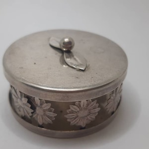 Signed Ferrara Italian sterling box,trinket box