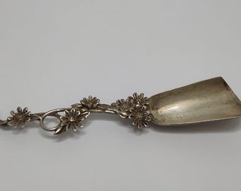 Signed 800 Silver Caviar Spoon: Vintage Floral Design