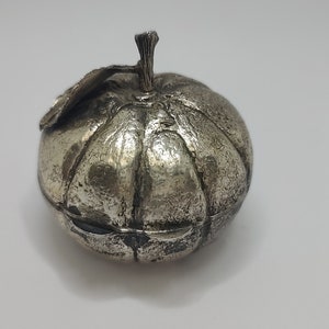 Rare ancienne boîte à bijoux en argent massif 800 de forme orange