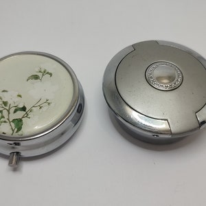 2 vintage pill box,snuff pill box,metal tiny box