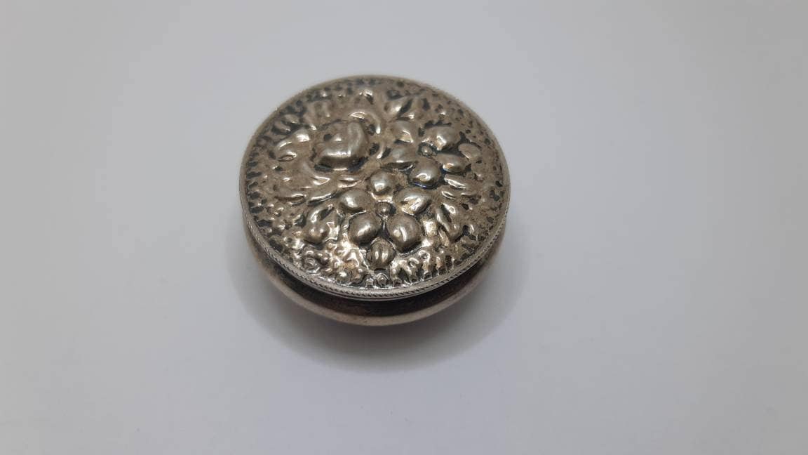 彫刻・オブジェ Vintage London Hallmark 1984 Pill Box 彫刻