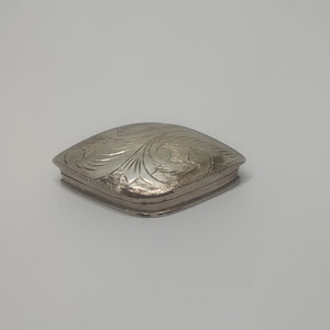 Vintage  Sterling Silver 925  pill Box, sterling silver r pill box, sterling silver pill box