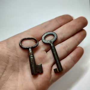 Chiave antica in ferro, chiave da collezione, chiave pendente in metallo con numero 6