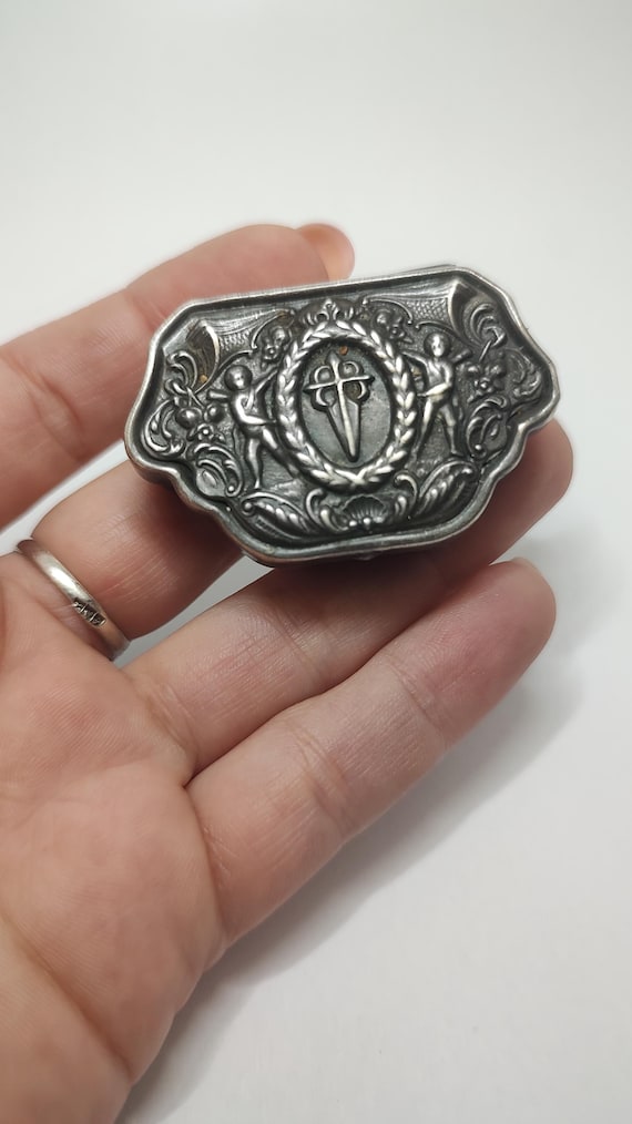 Antique Solid Silver Snuff Box: Neoclassical Cher… - image 6