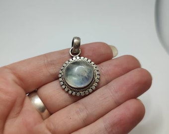 Vintage MoonStone sterling silver pendant