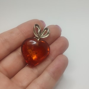 Vintage Hallmarked Sterling Silver heart amber pendant