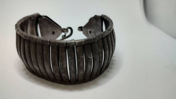 Vintage Indian Solid Silver Bracelet: Massive Cuf… - image 1