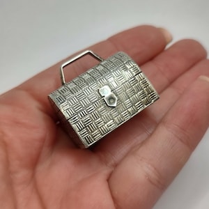 Vintage Treasure Chest,sterling silver trunk snuff pill box, Hallmarked 925 silver treasure trunk snuff pill box