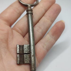 Vintage Metal Gate Key: Collectible Door Key Pendant