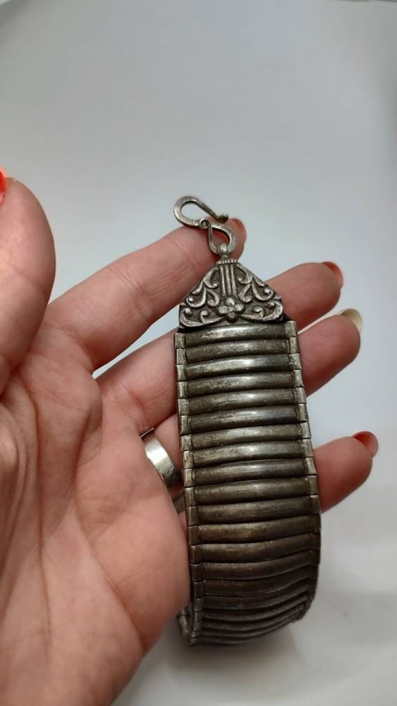 Vintage Indian Solid Silver Bracelet: Massive Cuf… - image 7