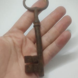 Large 18 century Metal key,antique door key,Large Door key,Large Antique Castel Metal Key