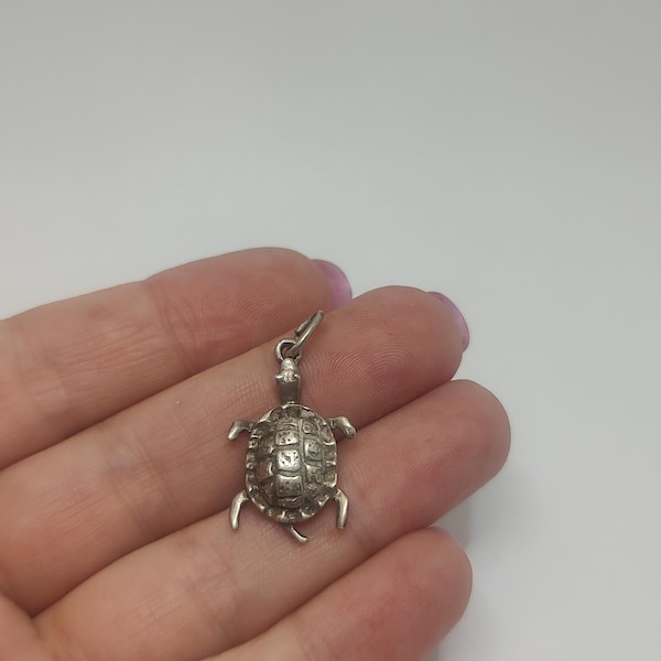 Vintage sterlingzilveren schildpadhanger: geluksbedel (15 x 25 mm)