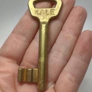 Vintage Brass Kale Door Key: Collectible Metal Key