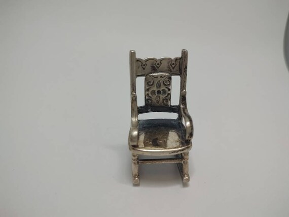 希少な800年製ソリッドシルバードールハウスチェア：ミニチュア