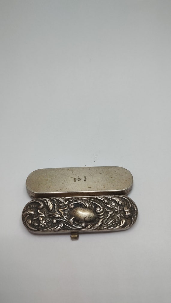 Art Nouveau Signed 800 silver pill  box,rare flor… - image 2