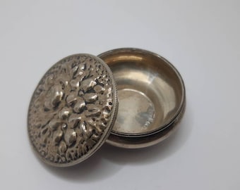 彫刻・オブジェ Vintage London Hallmark 1984 Pill Box 彫刻・オブジェ Vintage London Hallmark 1984 Pill Box 彫刻