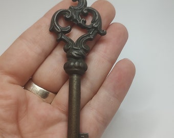 アンティークフランス製真鍮装飾キー - コレクター向けペンダントキー 