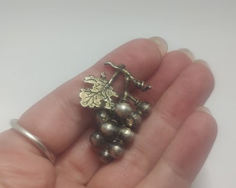 Vintage solid silver grapes ,collectable 800 silver fruit