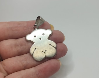Vintage Silver Teddy Bear Pendant, Playful Animal Charm, Collectible Jewelry