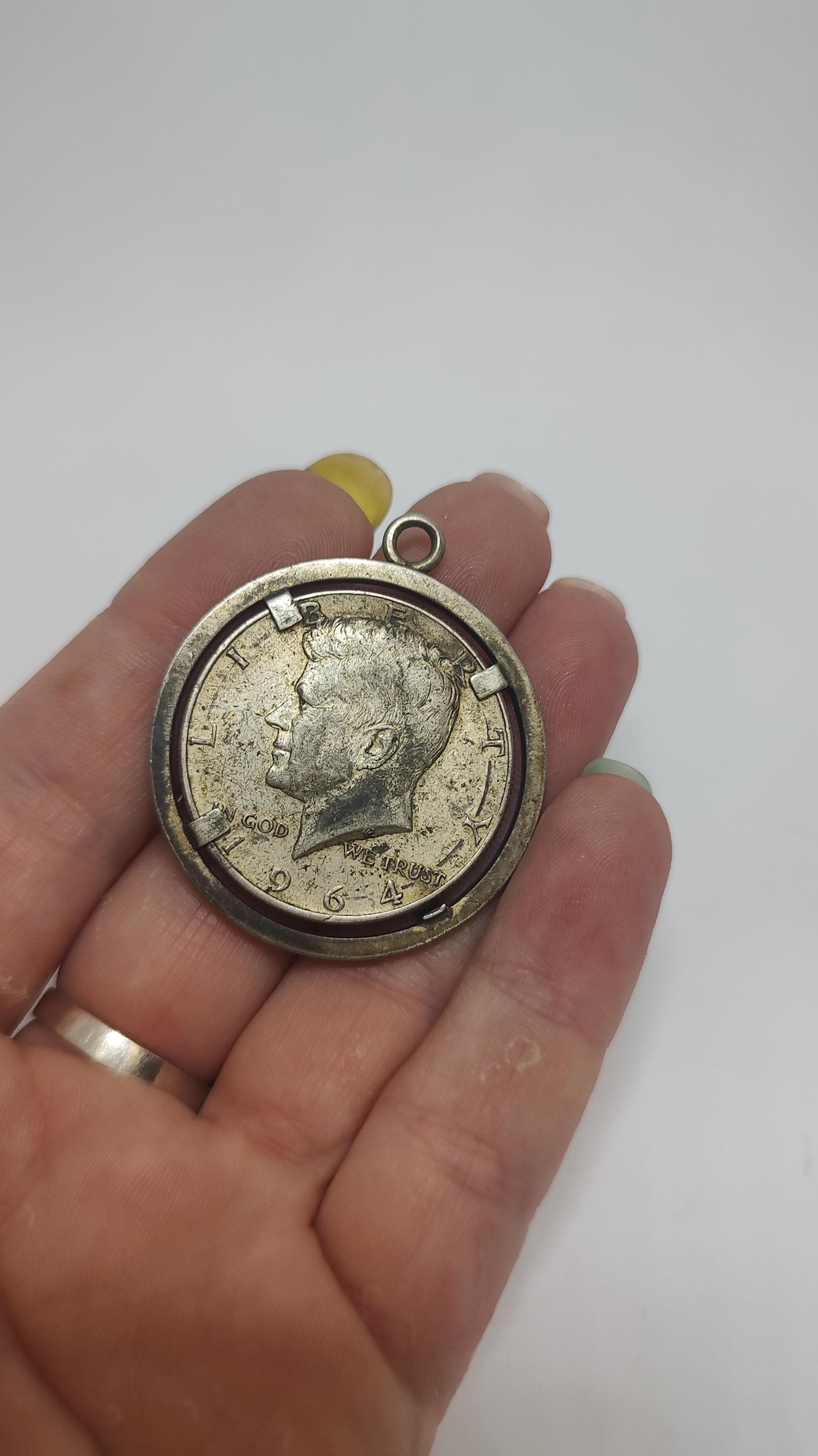 1964年ジョン・F・ケネディ銀貨50セント硬貨ペンダントネックレス