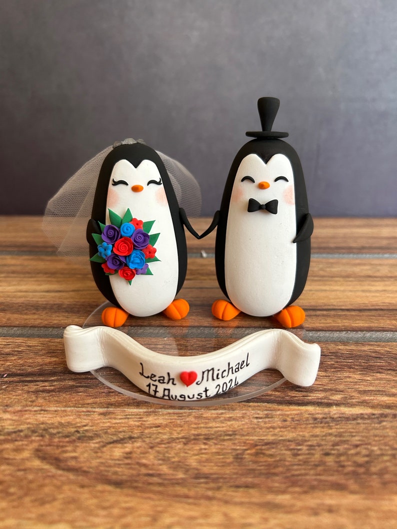 Penguin couple Wedding Topper, Personalized Wedding Topper, Penguin cake topper, Cute wedding cake, Mr Mrs Penguin, penguin cake decor image 8