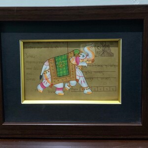 Peinture miniature d'éléphant antique vintage sur une vieille carte postale indienne couleurs de la pierre naturelle faite à la main sur une carte postale ancienne de 20 x 20 cm, 4 pièces