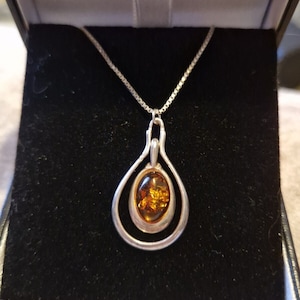 Ciondolo in argento sterling 925 vintage con pietre preziose ambrate + catena