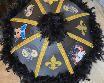 Show your team spirit with your personalized 2nd Line Umbrella