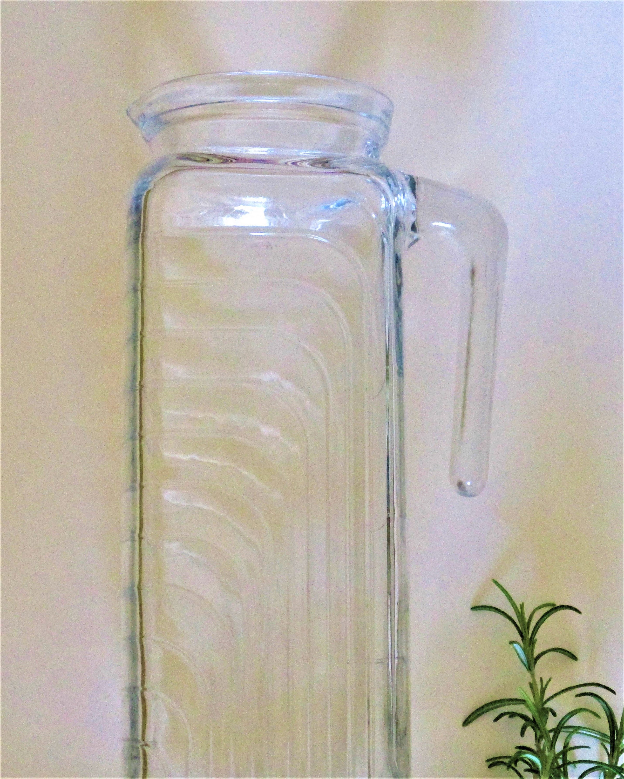 Glass Pitcher, 60oz CLear Glass Pitcher with Bamboo Lid and Spout, 1.8L  Glass Water Pitcher, Iced Tea Pitcher for Fridge, Pitchers Beverage Pitchers,  Juice Lemonade Carafe 