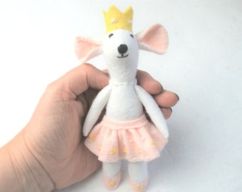 Felt Mouse Sewing Pattern, Tilly the Ballerina (PDF Pattern)