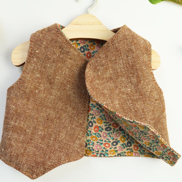 Reversible waistcoat pattern for doll/teddy. Teddy bear clothes patterns.