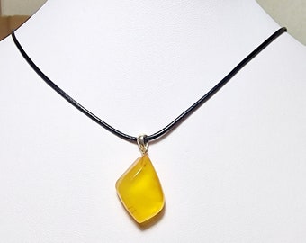 Genuine baltic amber stone / amber pendant Lemon #Pendant146