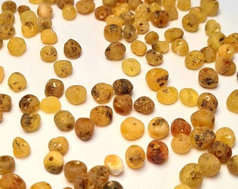 100 pcs Baltic Amber Loose/  Natural Baltic Amber / Amber beads/ beads 4-5mm / Raw Green