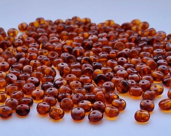 Natural baltic amber loose amber  Flat beads 70pcs 4-5 -- 6-8mm Cognoc