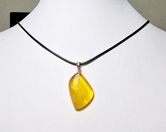 Genuine baltic amber stone / amber pendant Lemon #Pendant145