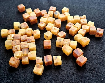 25-50 pcs Baltic Amber Loose Natural Baltic Amber  Cube Raw Mix 7.5x7.5mm