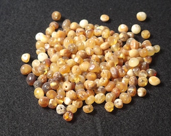 100 pcs Baltic Amber Loose/  Natural Baltic Amber / Amber beads/ beads 4-5mm / Polish yolk