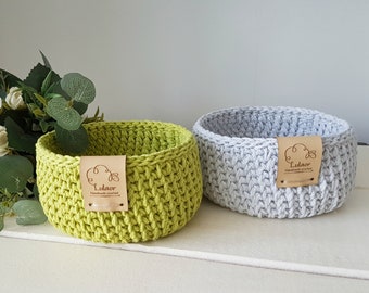 Crochet mini baskets, storage bins, Set of 2 small baskets, grey and green baskets, round baskets, decorative storage, handmade baskets