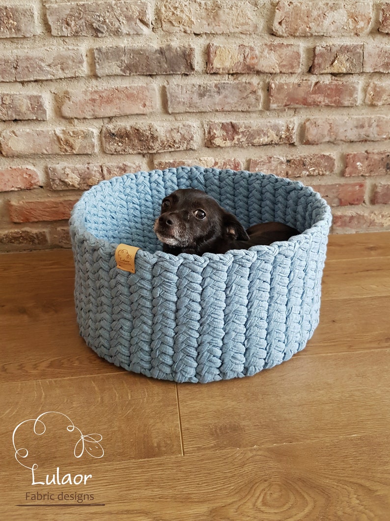Pattern for crochet large basket, storage basket, blue basket, DIY basket, easy to make, big basket, t-shirt yarn basket image 6