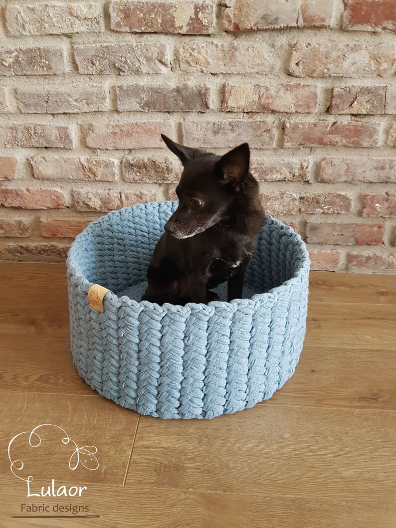 Pattern for crochet large basket, storage basket, blue basket, DIY basket, easy to make, big basket, t-shirt yarn basket image 5