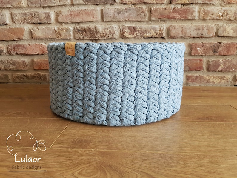 Pattern for crochet large basket, storage basket, blue basket, DIY basket, easy to make, big basket, t-shirt yarn basket image 2
