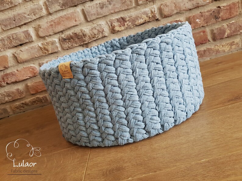 Pattern for crochet large basket, storage basket, blue basket, DIY basket, easy to make, big basket, t-shirt yarn basket image 3